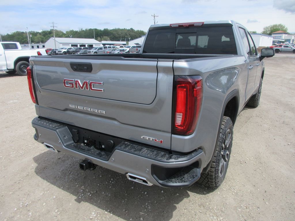 New 2026 GMC Sierra 1500 AT4 AWD/4WD image 4