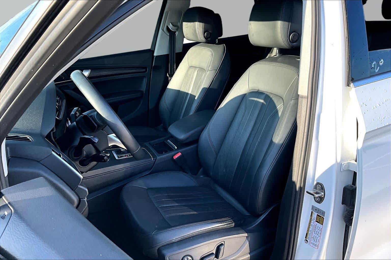 Used 2020 Audi Q5 e Prestige AWD/4WD image 8