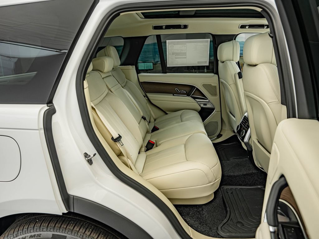 New 2026 Land Rover Range Rover SE AWD/4WD image 32