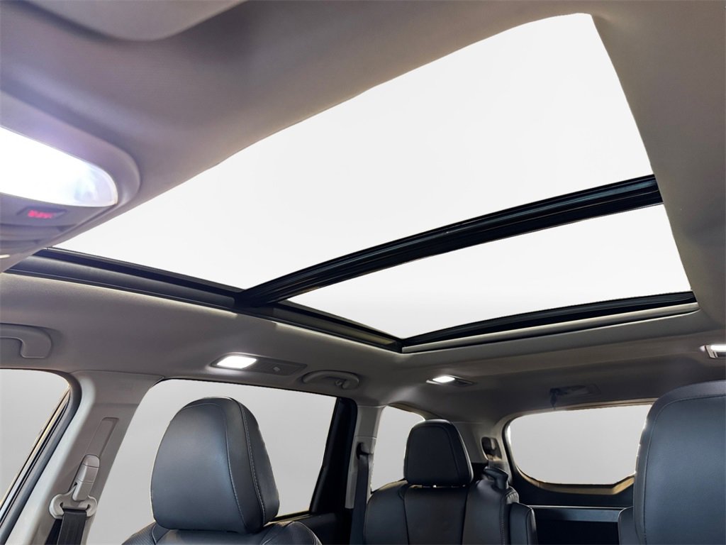 Used 2022 Subaru Ascent Limited w/ Technology Package image 23