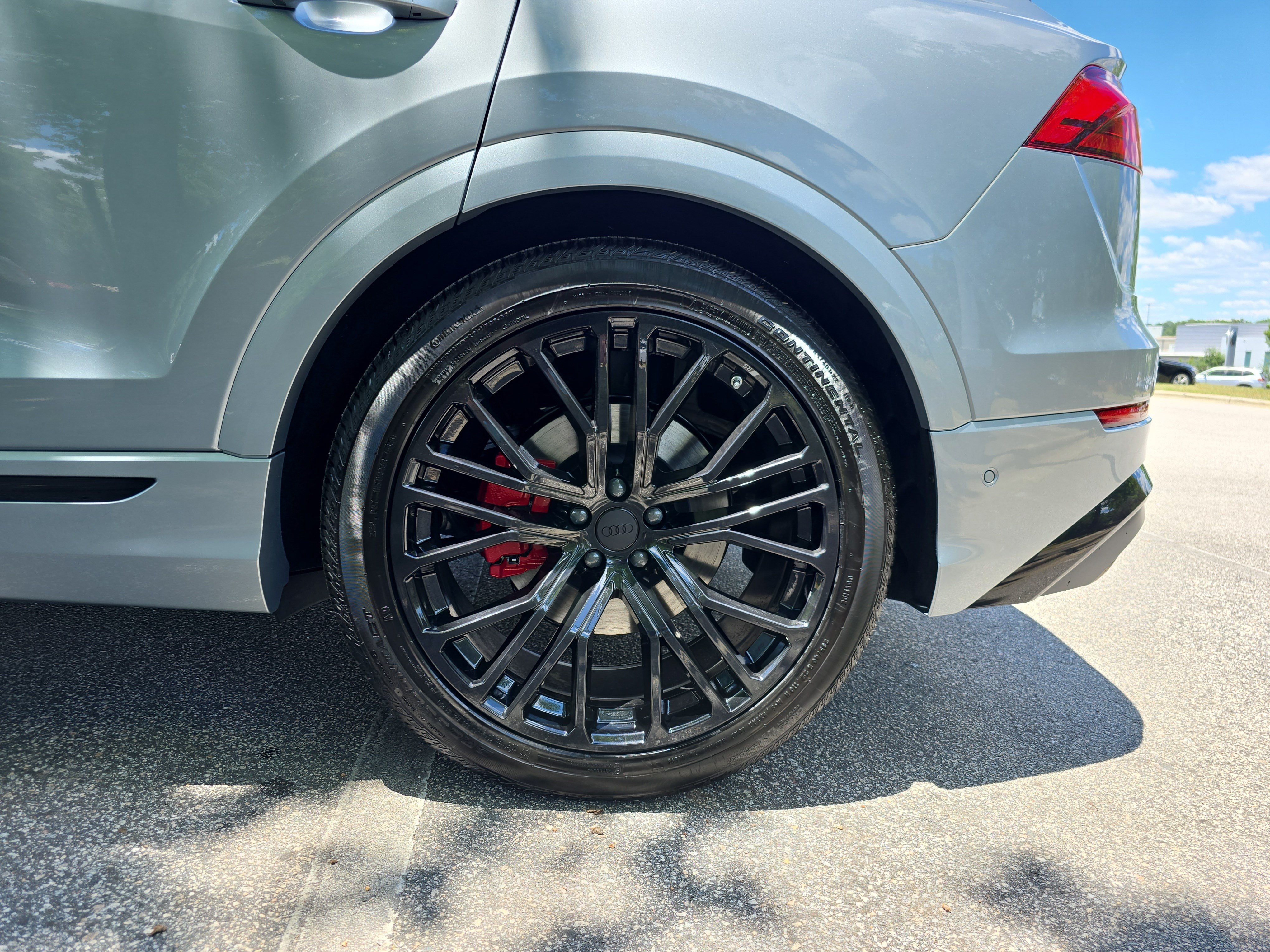 New 2026 Audi SQ8 Premium Plus AWD/4WD image 32