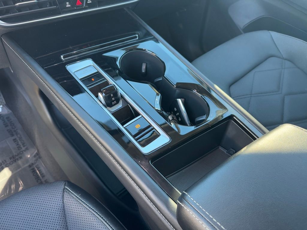 Used 2024 Volkswagen Atlas SE image 33