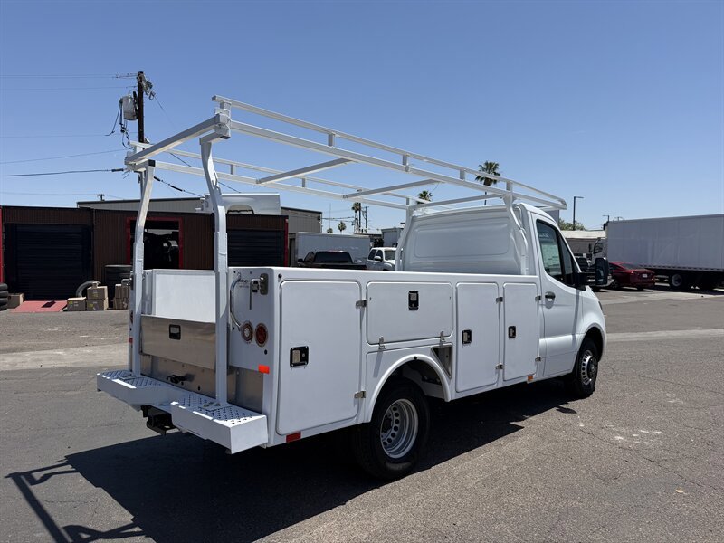 Used 2023 Mercedes-Benz Sprinter 3500 image 3