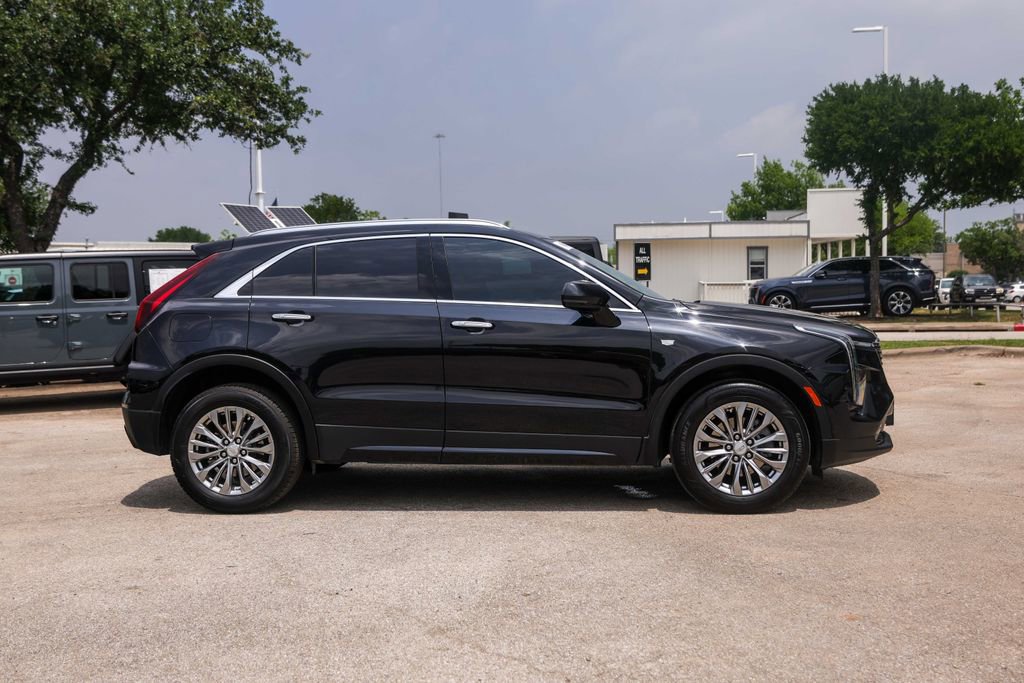 Certified 2024 Cadillac XT4 Premium Luxury w/ Cold Weather Package FWD image 5