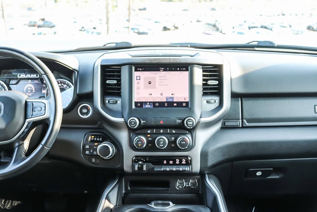 Used 2022 RAM 1500 Big Horn AWD/4WD image 16