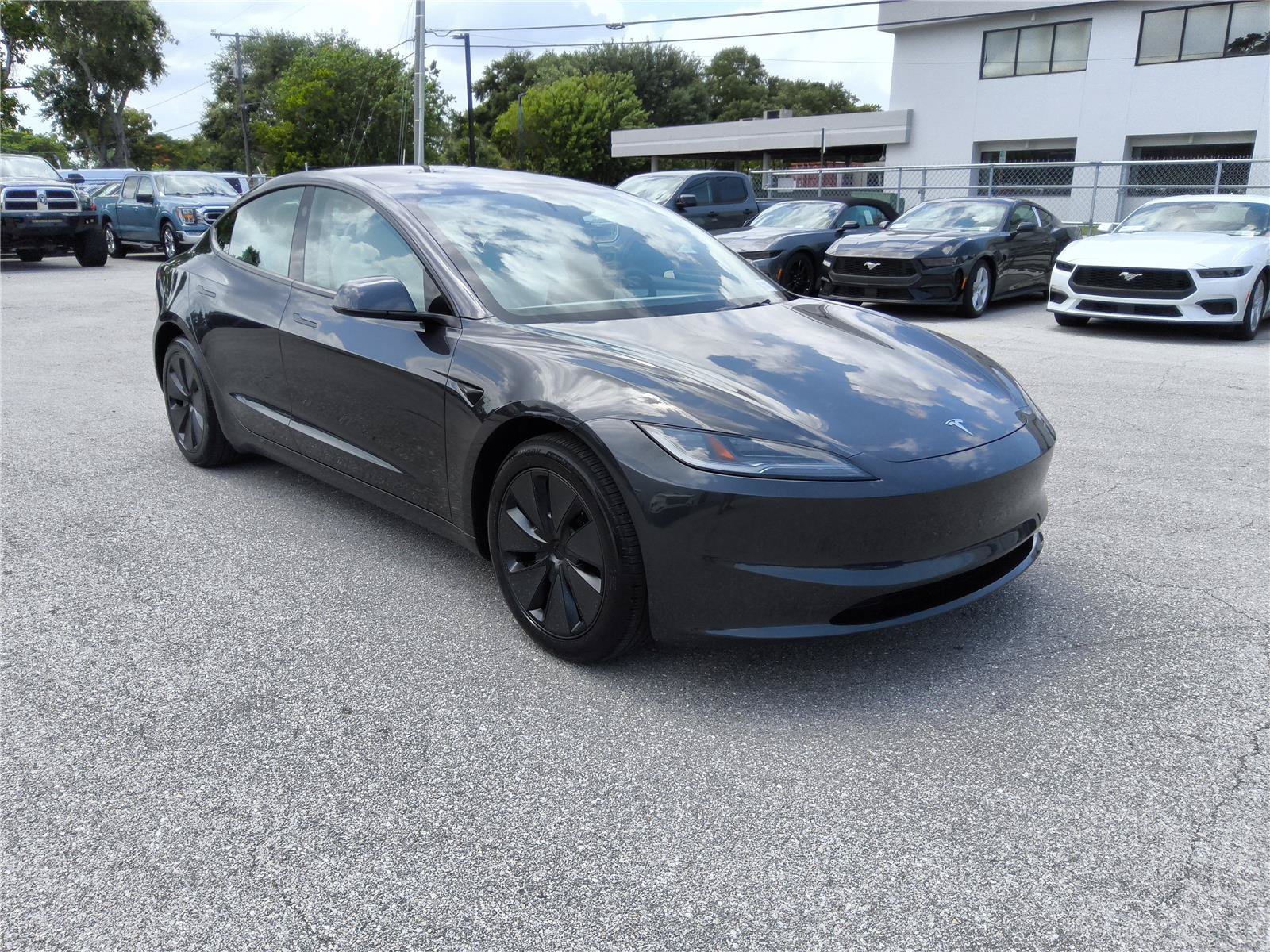 Used 2025 Tesla Model 3 RWD image 7