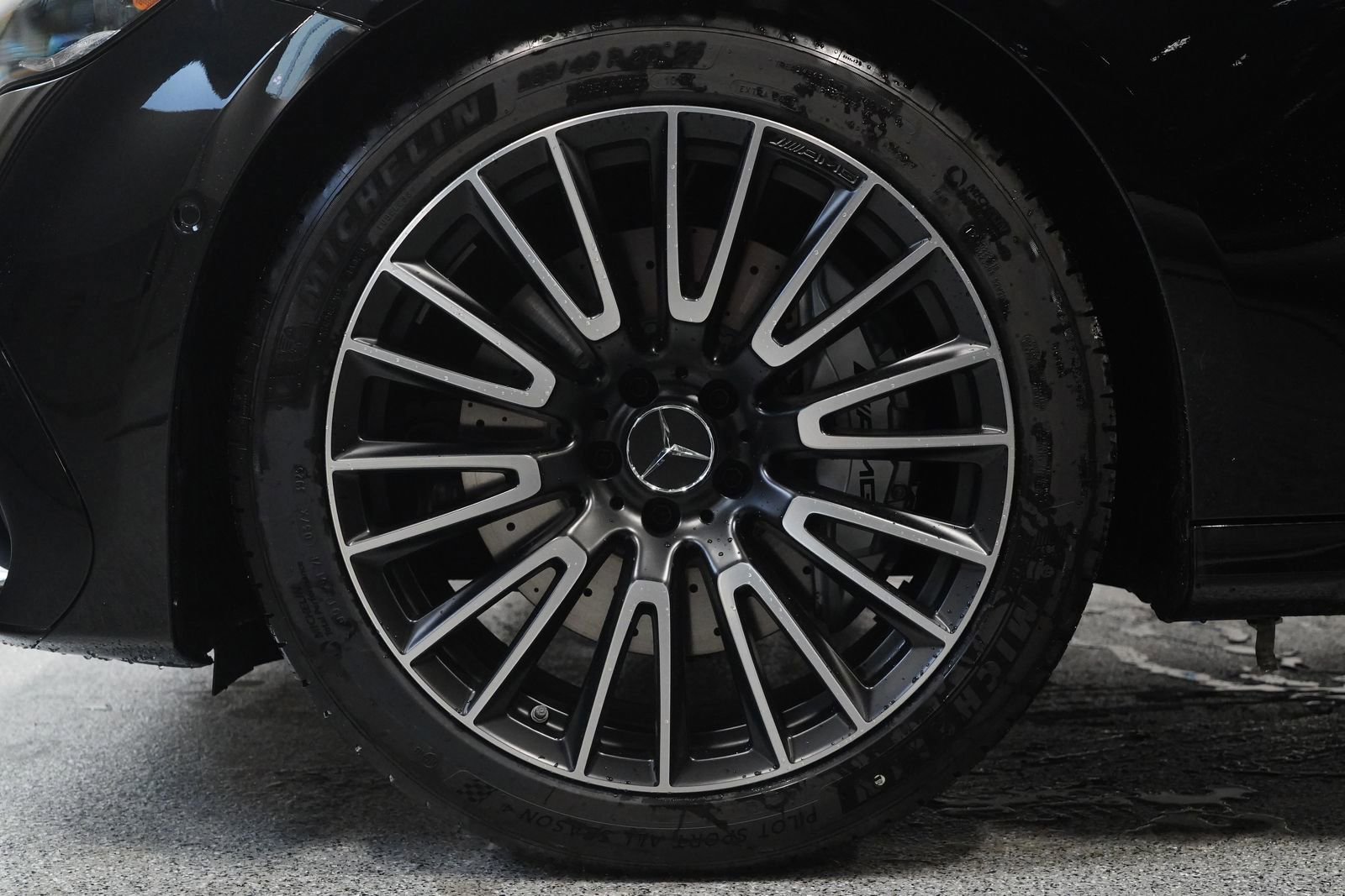 New 2026 Mercedes-Benz E 53 AMG e 4MATIC Sedan image 12