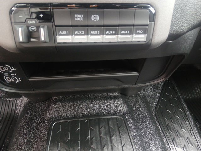 New 2027 RAM 4500 Tradesman w/ Chrome Appearance Group AWD/4WD image 36
