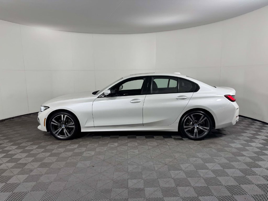 Used 2023 BMW 330i xDrive Sedan w/ Driving Assistance Package AWD/4WD image 11