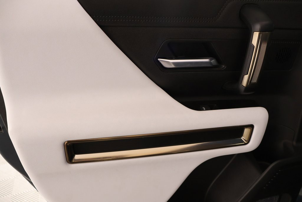 Used 2025 GMC Hummer EV 3X w/ LPO, Sport Package image 17