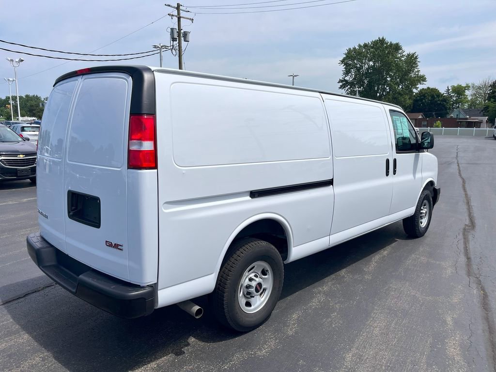 Used 2024 GMC Savana 2500 Extended w/ Driver Convenience Package RWD image 7