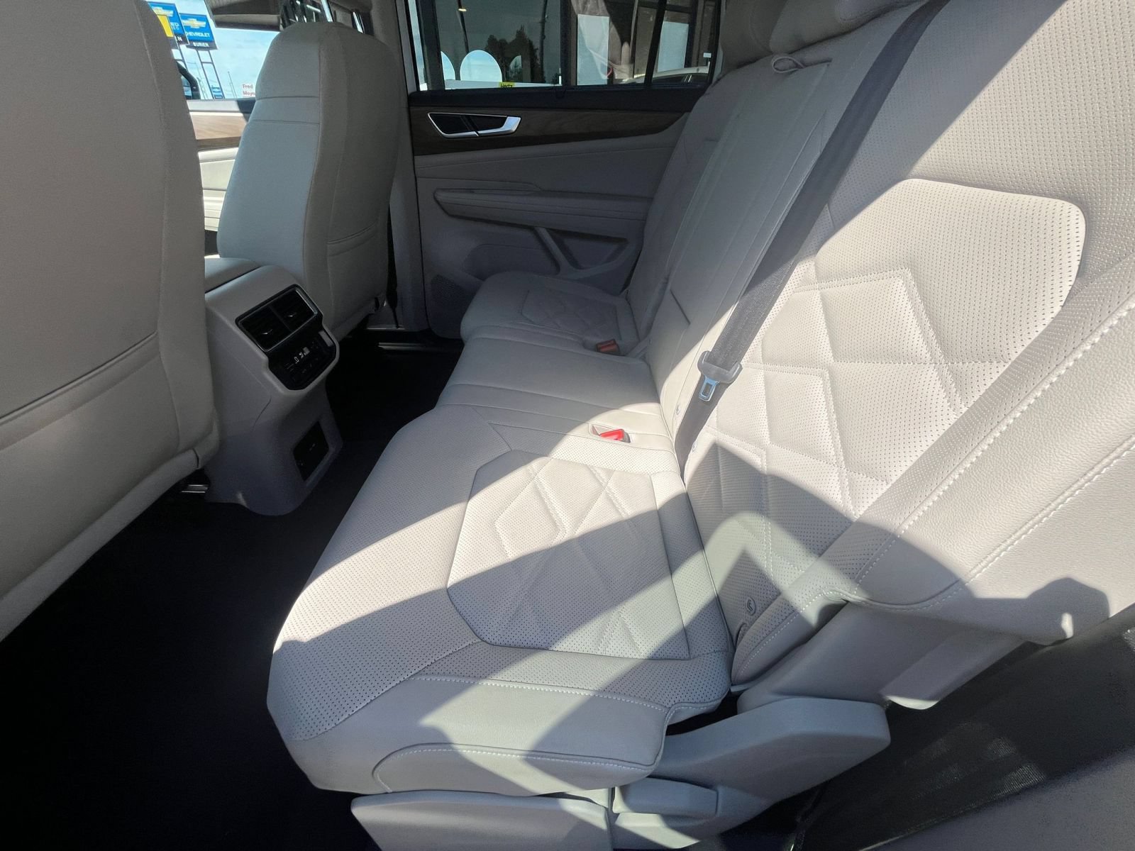 Used 2026 Volkswagen Atlas SE FWD image 28