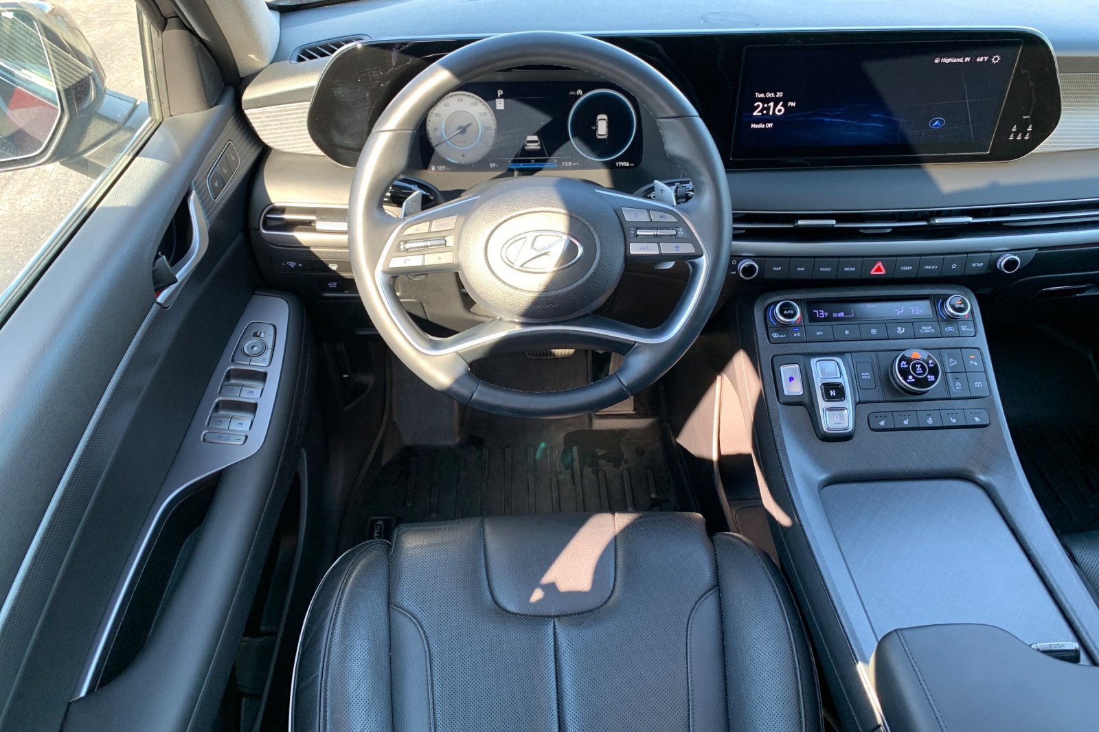 Used 2024 Hyundai Palisade Limited AWD/4WD image 18