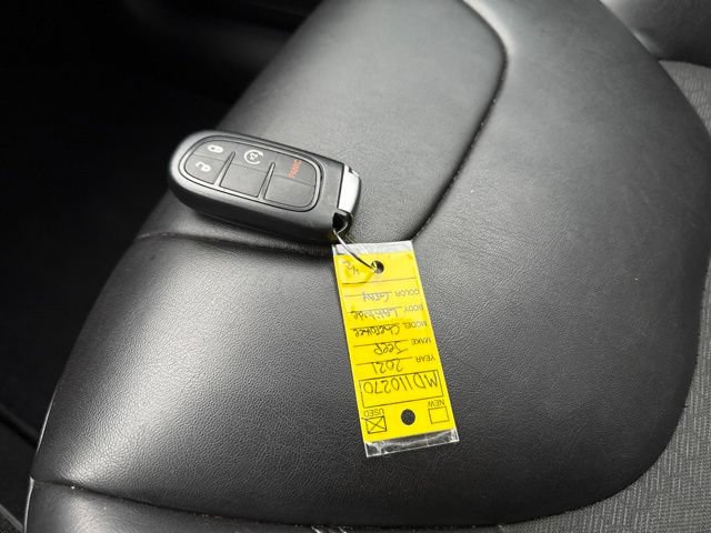 Used 2021 Jeep Cherokee Latitude Plus AWD/4WD image 28