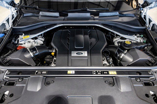 Used 2023 Land Rover Range Rover SE image 10