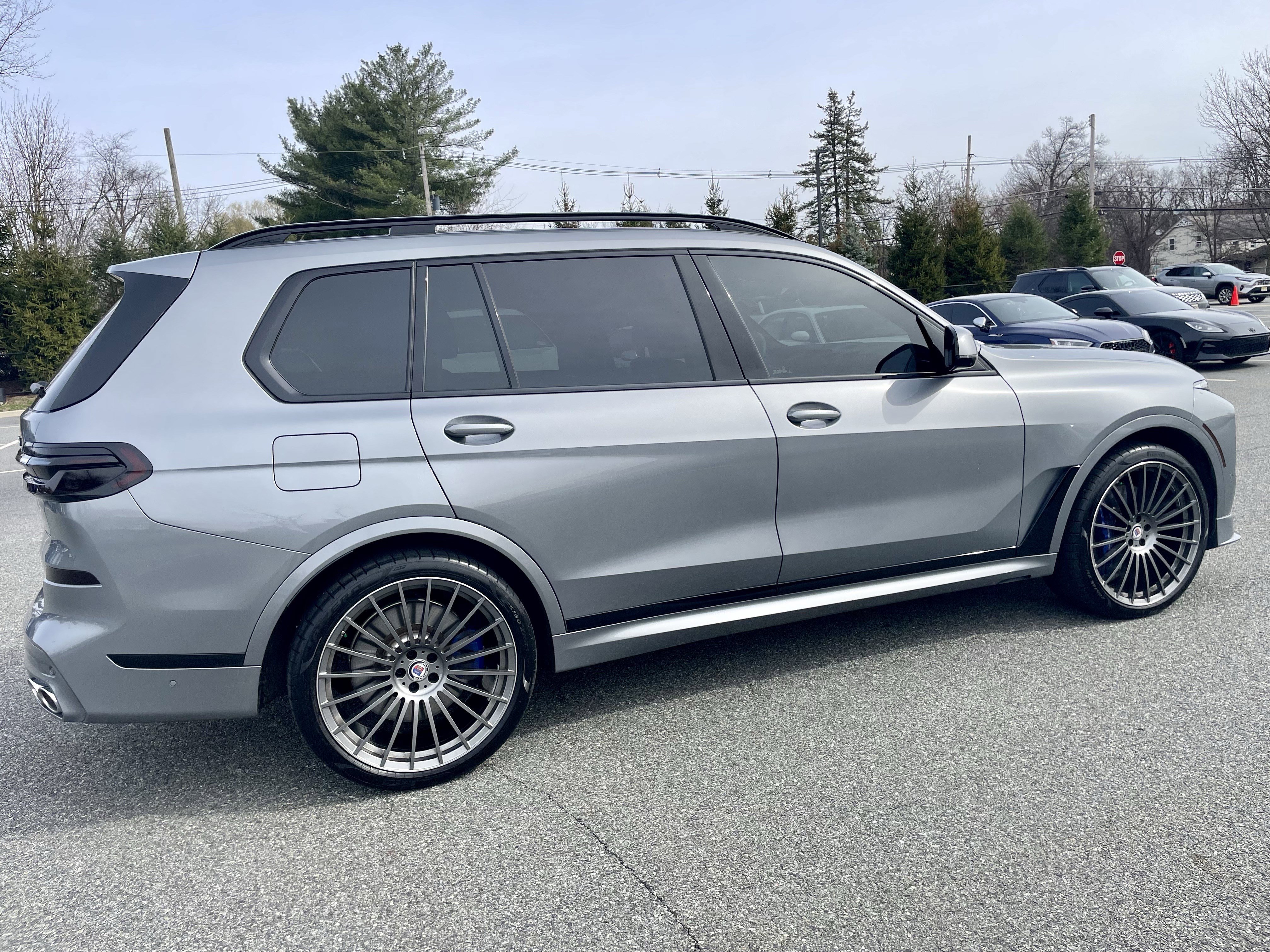 Used 2025 BMW ALPINA XB7 image 7