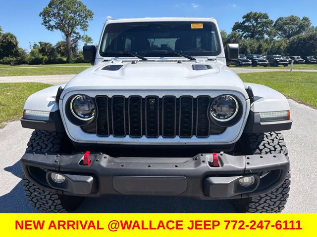 Used 2024 Jeep Wrangler Unlimited Rubicon AWD/4WD image 2