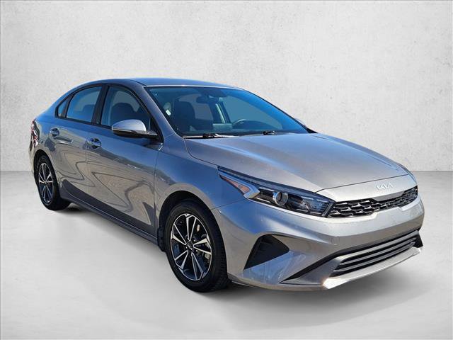 Used 2024 Kia Forte LXS w/ LXS Technology Package FWD image 3