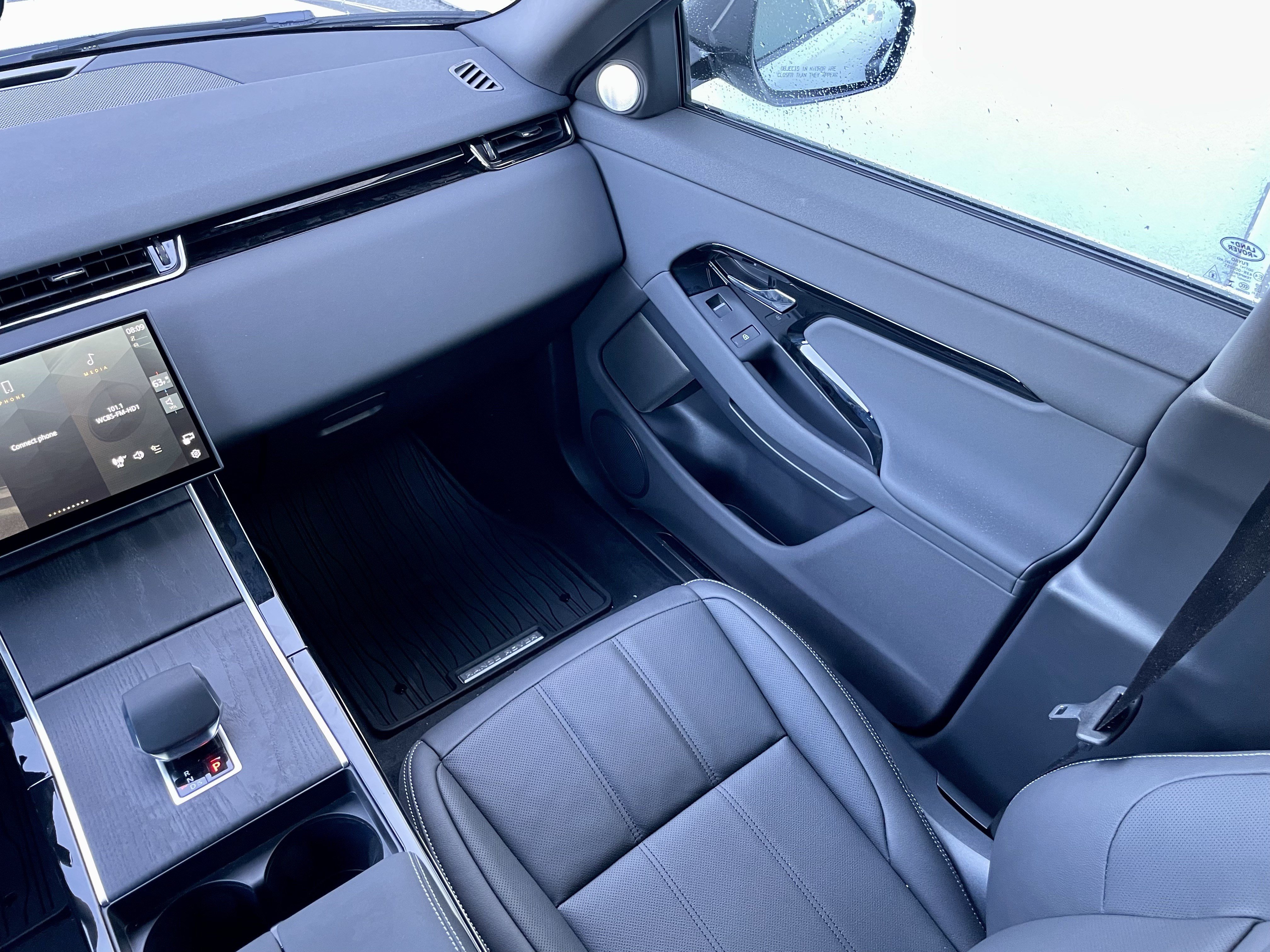 New 2026 Land Rover Range Rover Evoque Hoxton AWD/4WD image 18