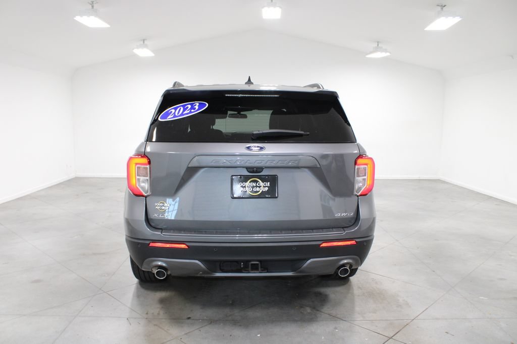 Used 2023 Ford Explorer XLT w/ Equipment Group 202A AWD/4WD image 8