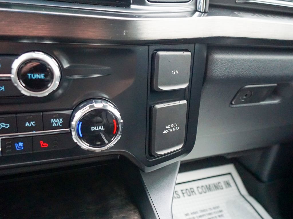 Used 2023 Ford F250 Lariat w/ Black Appearance Package image 33