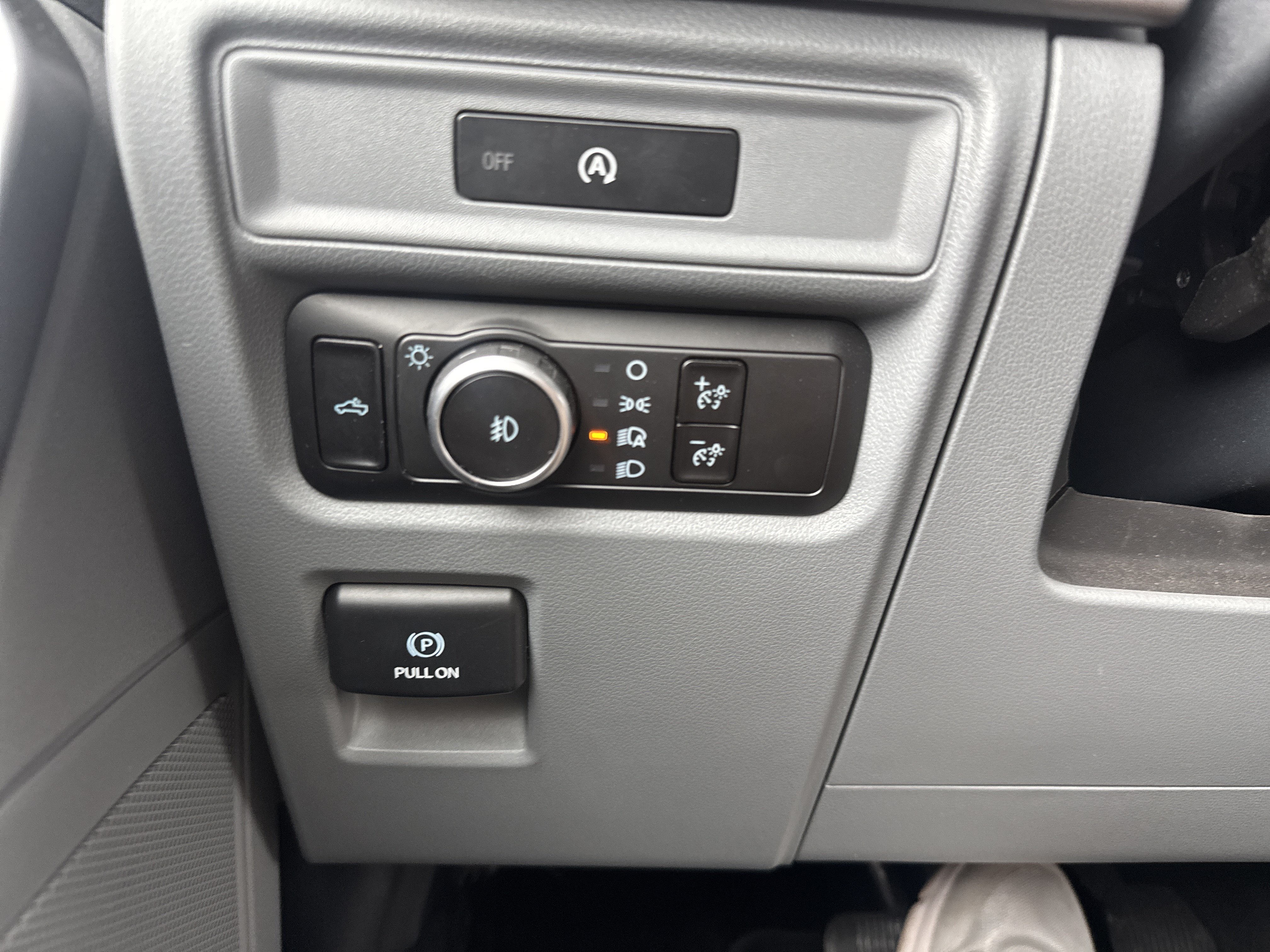 Used 2025 Ford F150 XLT w/ Equipment Group 301A Standard AWD/4WD image 27