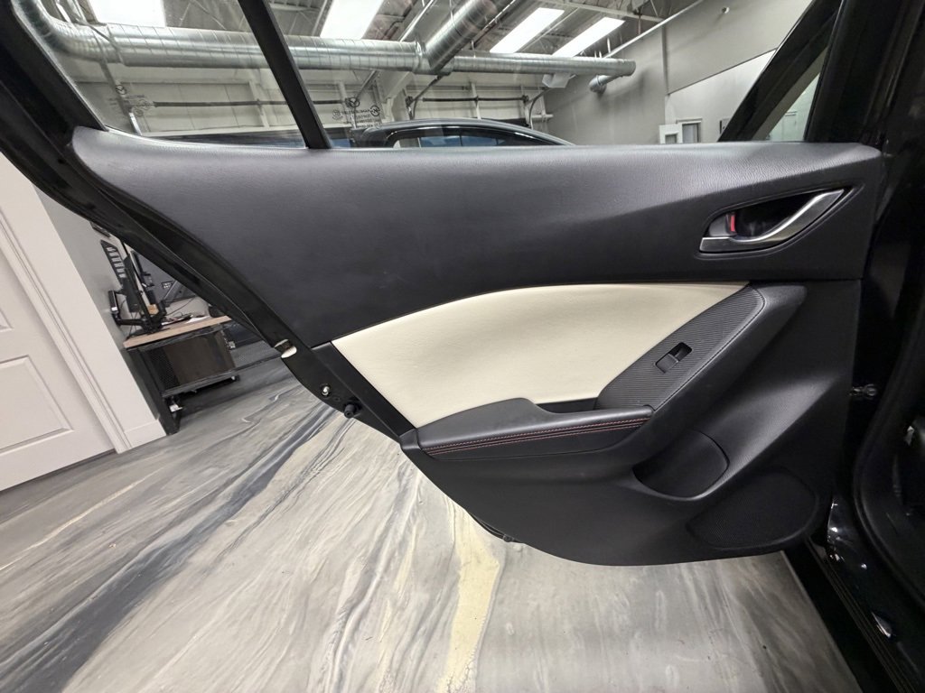 Used 2015 MAZDA MAZDA3 s Grand Touring image 50