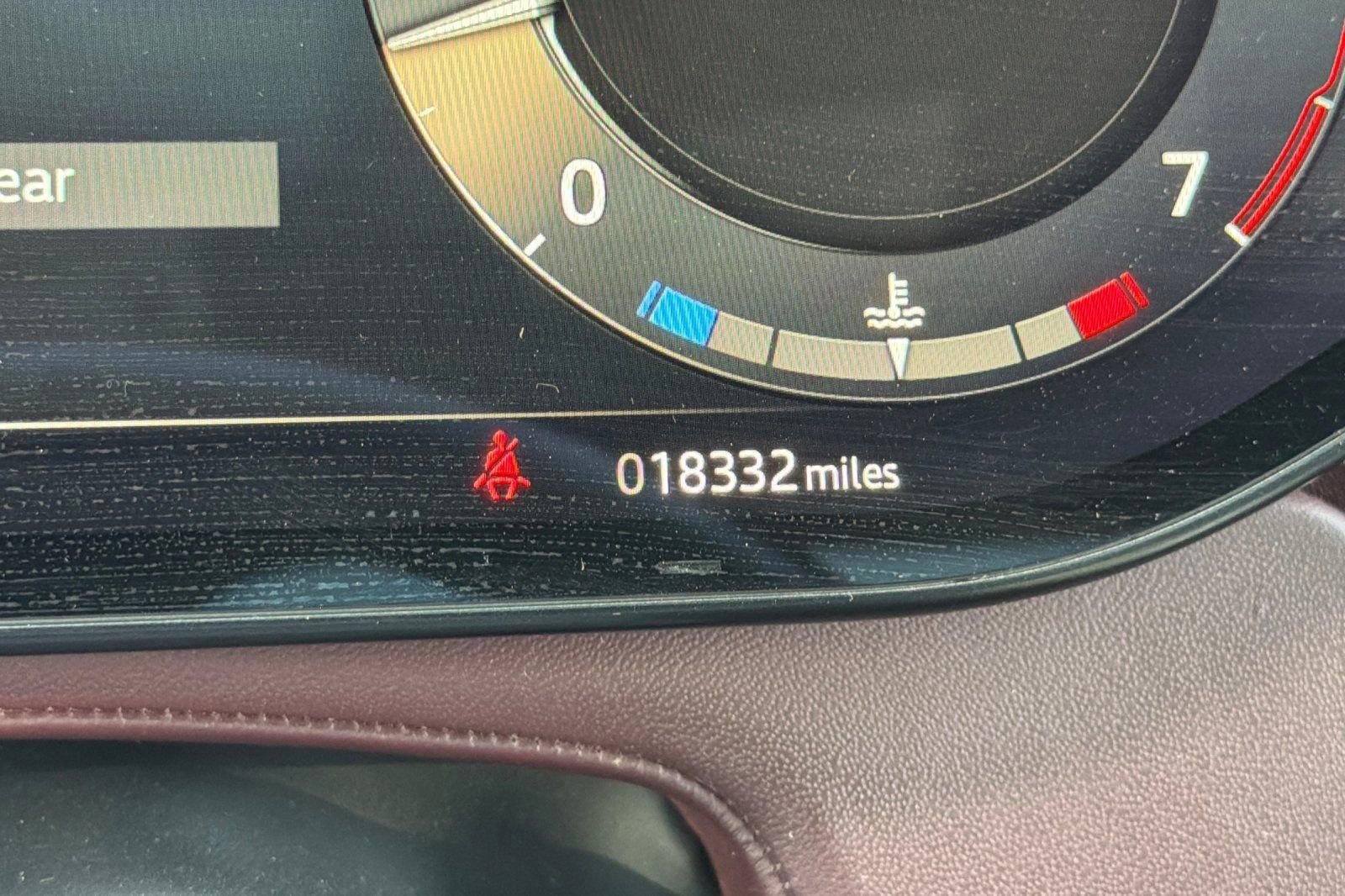 Used 2023 Land Rover Range Rover SE image 20