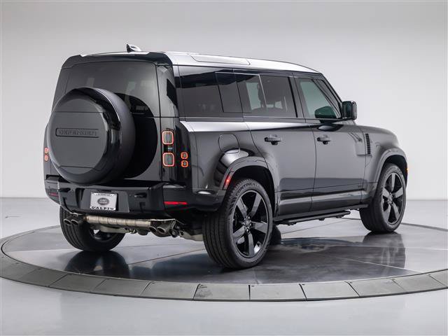 Used 2026 Land Rover Defender 110 V8 AWD/4WD image 5