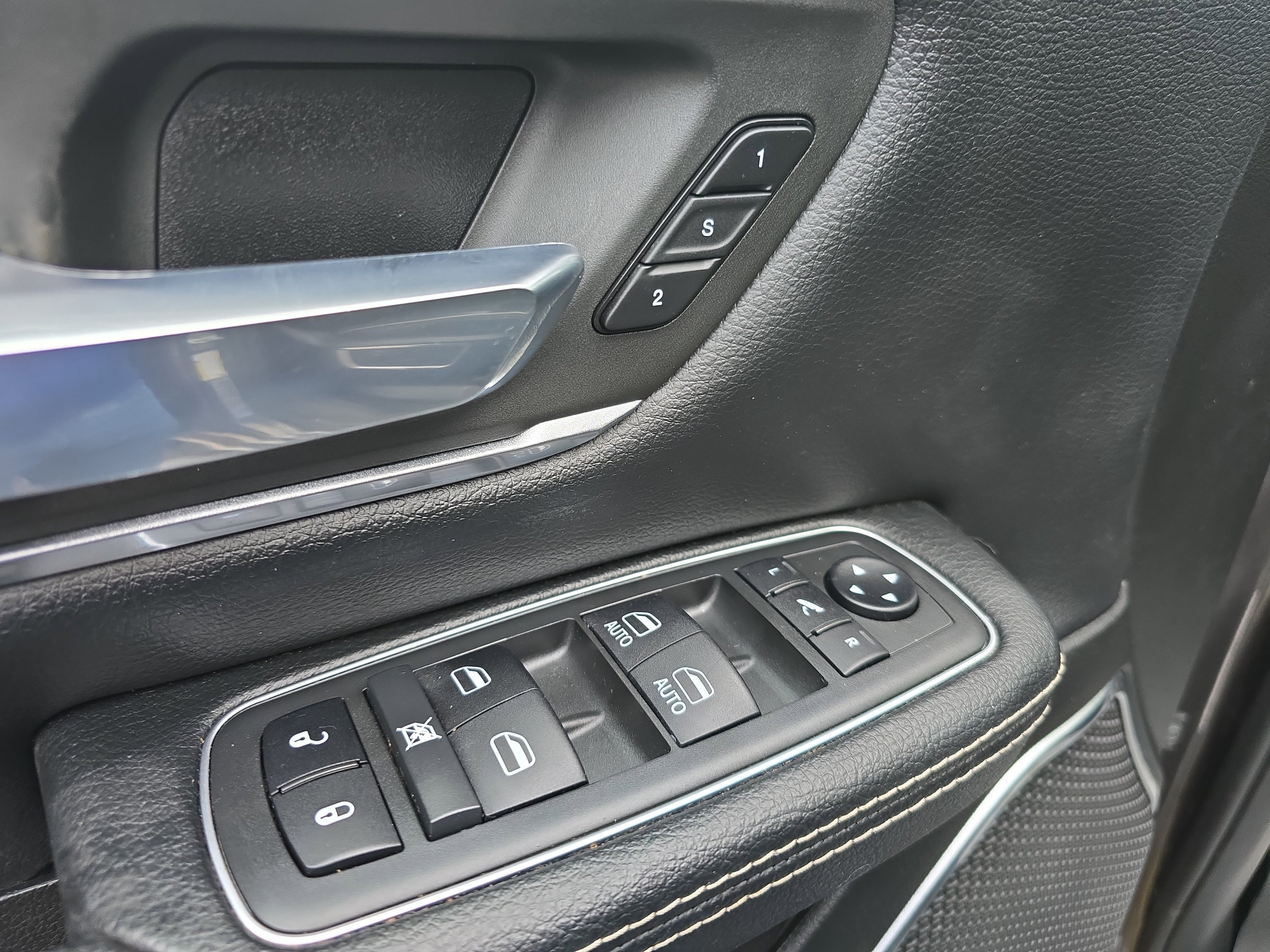 Used 2020 RAM 1500 Laramie image 19