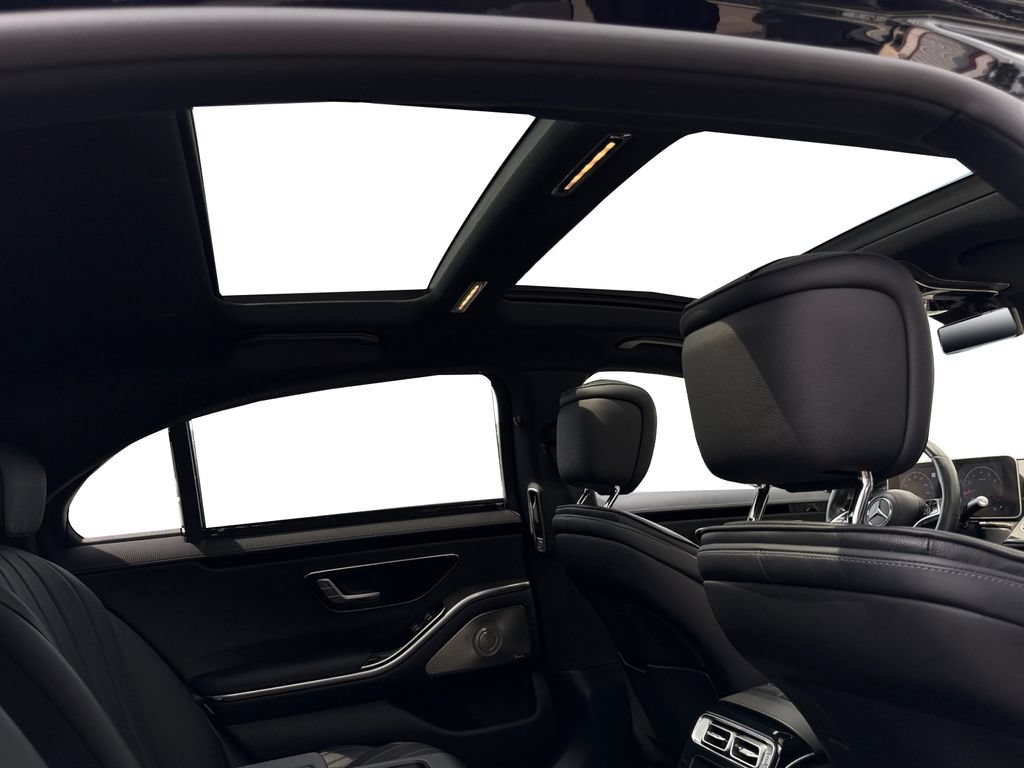 Used 2023 Mercedes-Benz S 500 4MATIC w/ AMG Line image 8