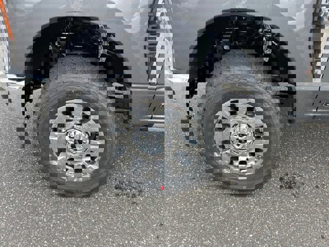 New 2025 Ford F350 Lariat w/ Lariat Ultimate Package image 29