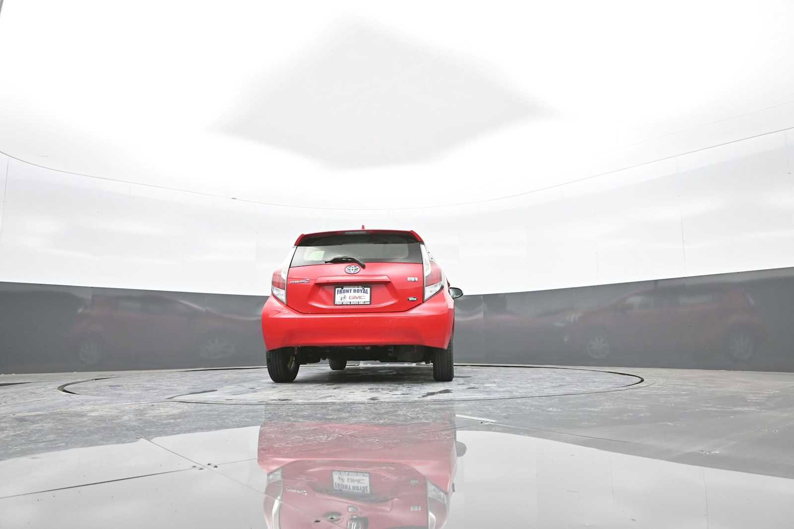 Used 2015 Toyota Prius C Three image 34