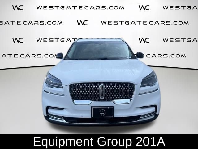 Used 2020 Lincoln Aviator Reserve w/ Equipment Group 201A image 4