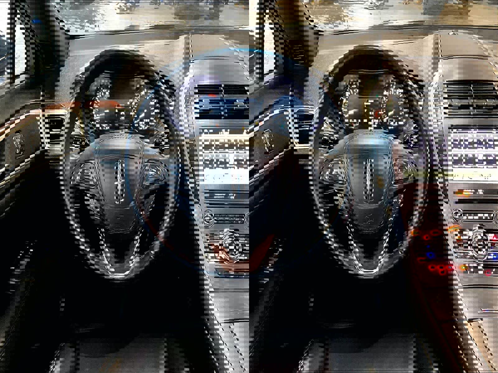 Used 2018 Lincoln MKZ Select w/ Select Plus Package image 17