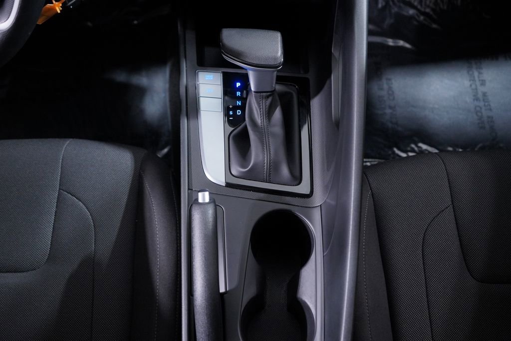 Used 2023 Hyundai Elantra SE w/ Cargo Package image 13