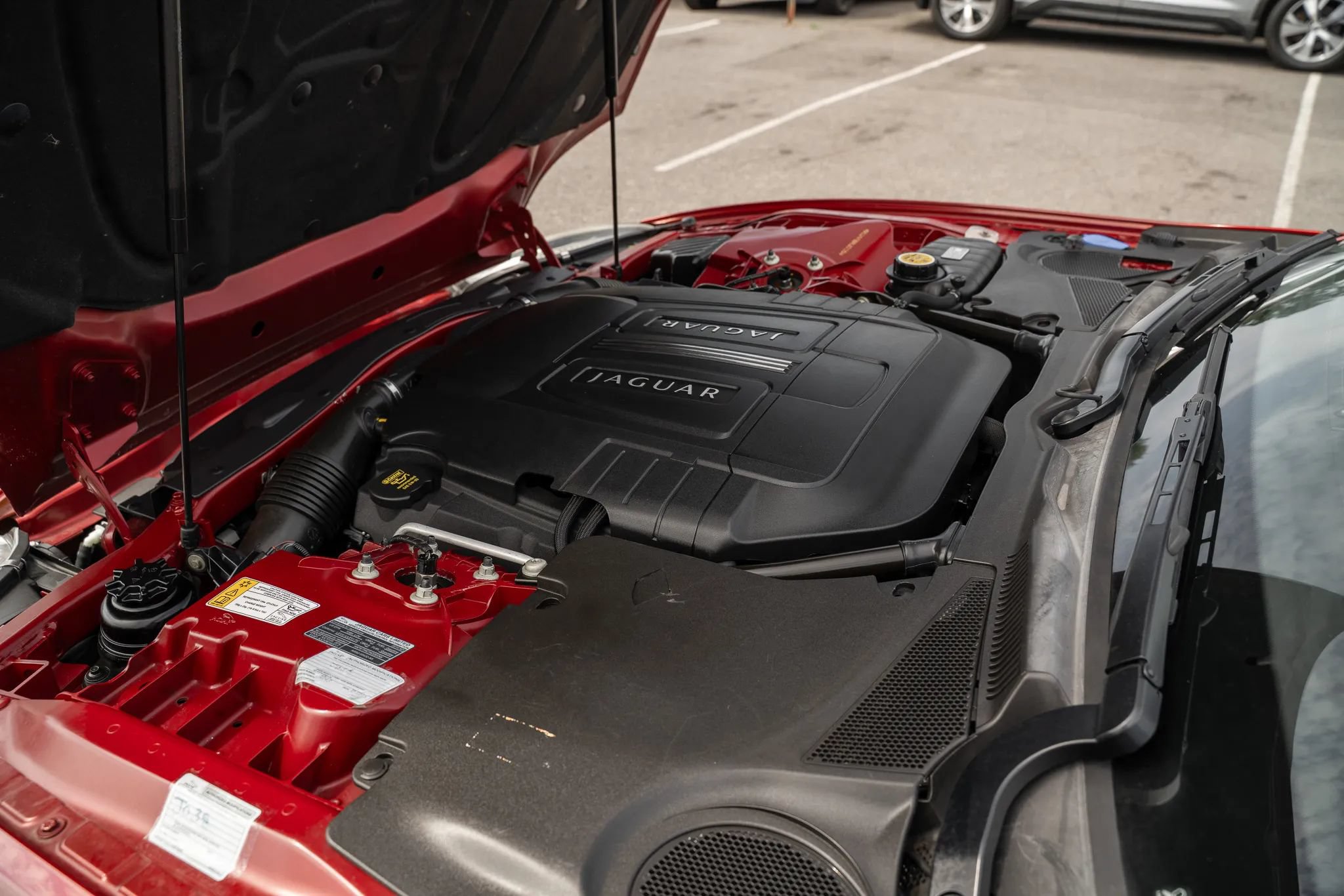 Used 2010 Jaguar XK Coupe RWD image 29