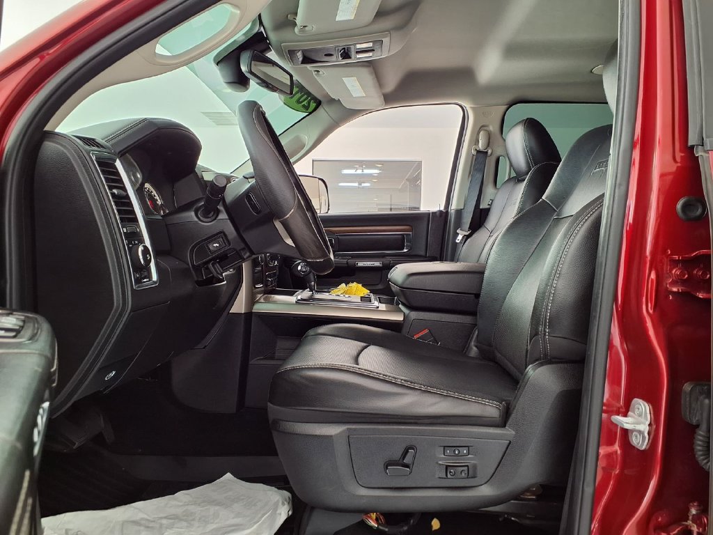 Used 2013 RAM 1500 Laramie w/ Convenience Group AWD/4WD image 13