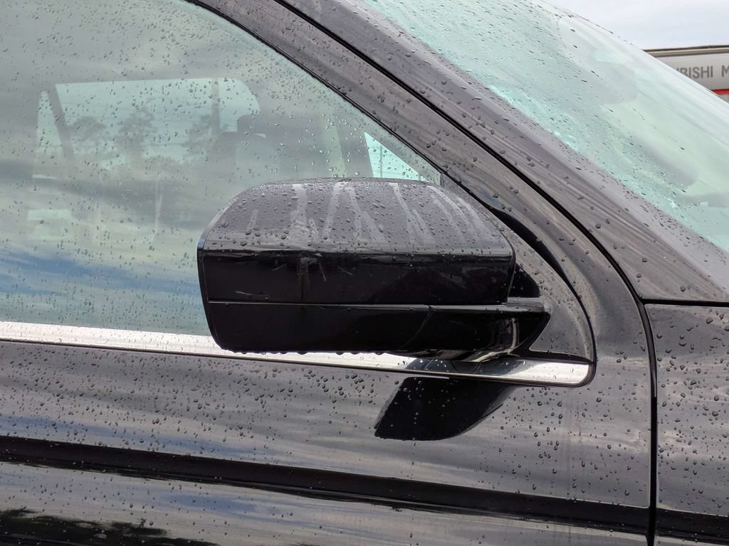 Used 2024 Ford Expedition XLT RWD image 11