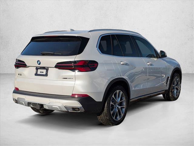 New 2026 BMW X5 xDrive50e image 2