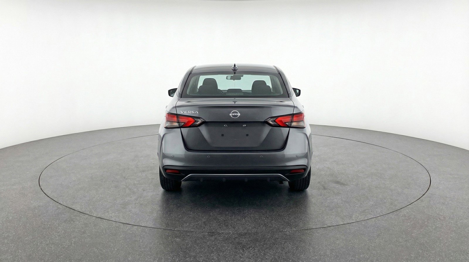 Used 2025 Nissan Versa SV image 7