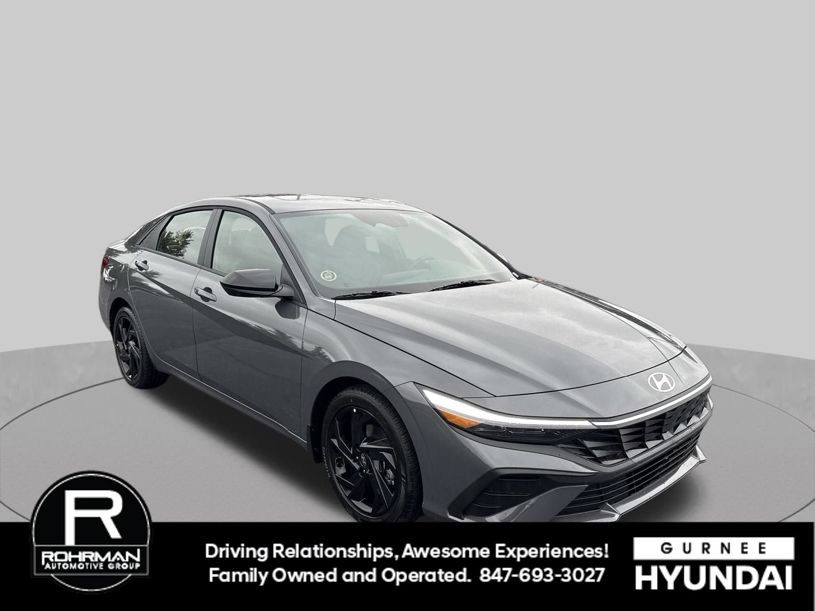 New 2026 Hyundai Elantra SEL Sport FWD image 2