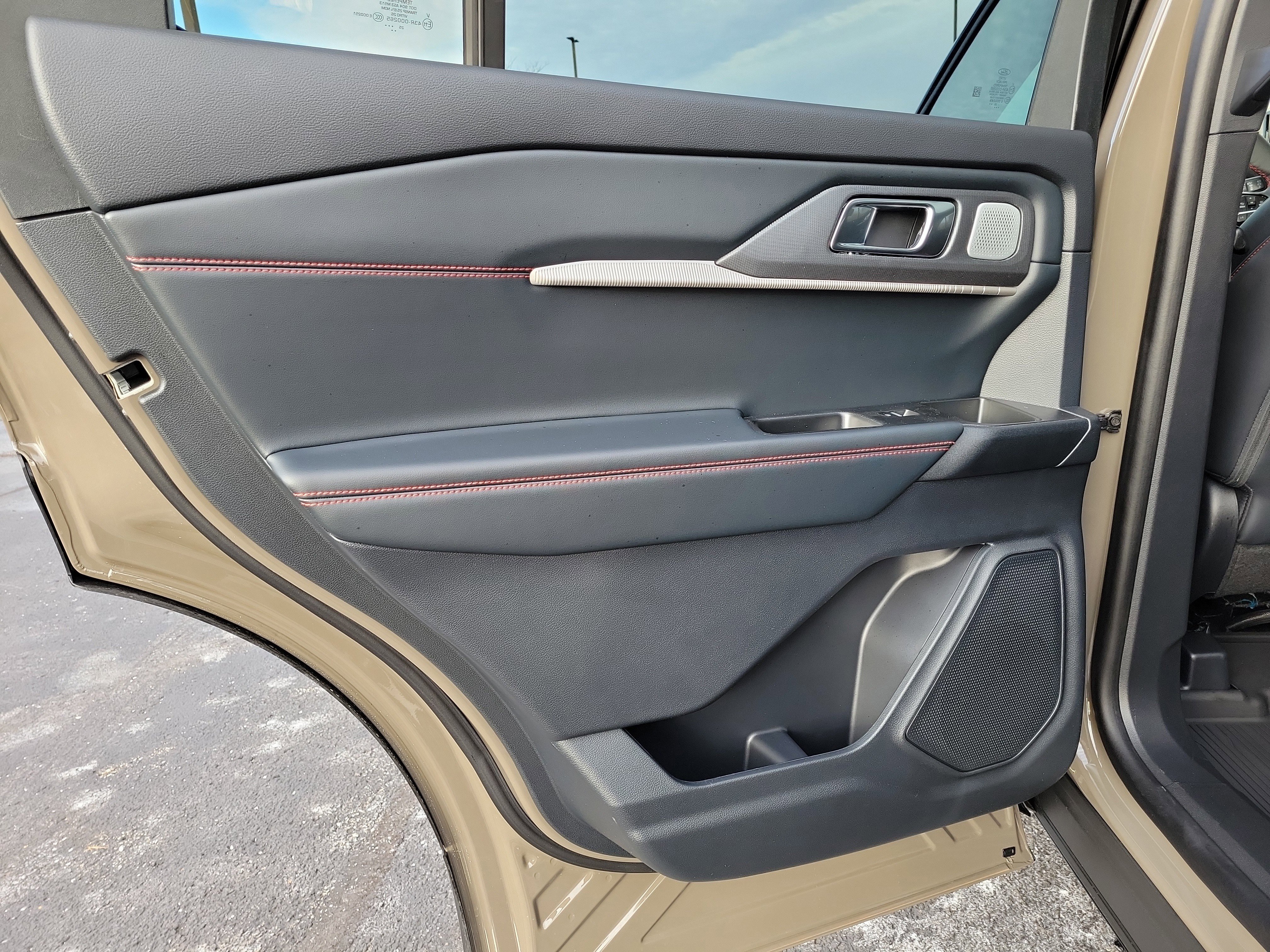 New 2026 Ford Explorer ST w/ Sun And Sound Package image 9