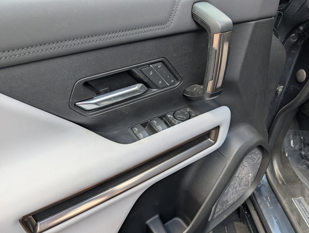 Used 2025 GMC Hummer EV 3X AWD/4WD image 15
