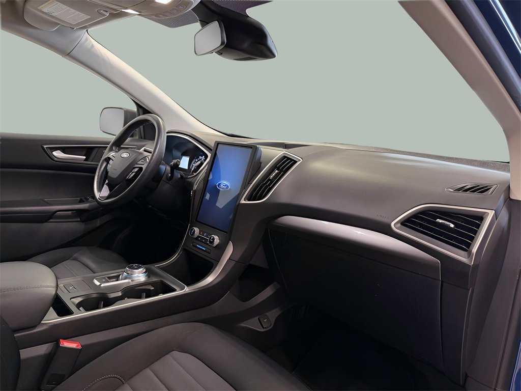 Certified 2021 Ford Edge SE w/ Cargo Accessory Package image 9