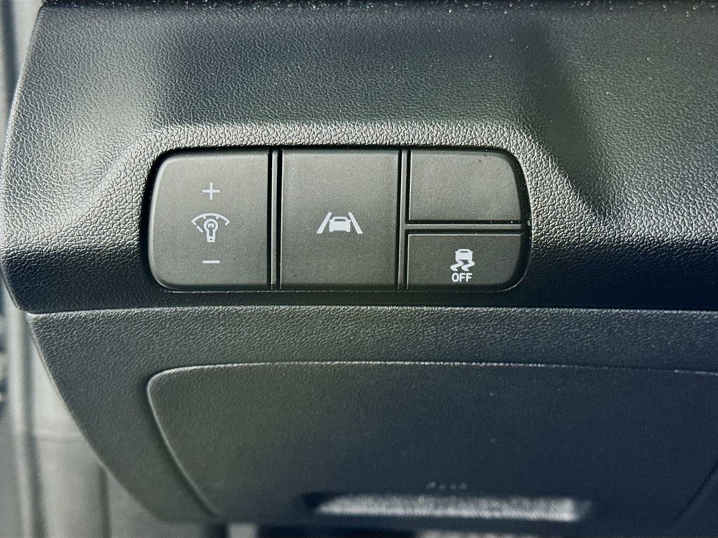 Used 2023 Hyundai Elantra SEL FWD image 10