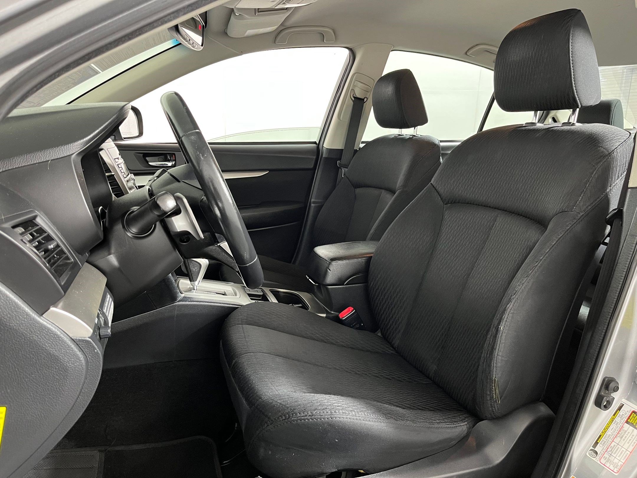 Used 2011 Subaru Legacy 2.5i Premium image 4