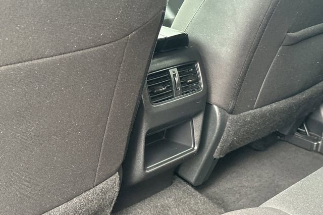 Used 2024 Nissan Rogue S image 14