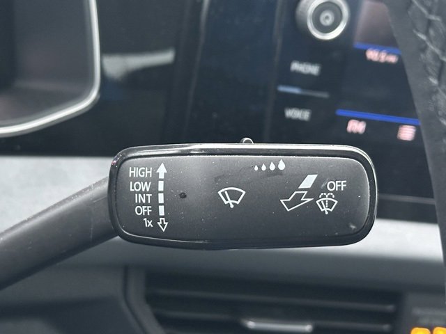 Certified 2025 Volkswagen Jetta SE image 37