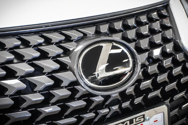 Certified 2025 Lexus UX 300h FWD w/ Accessory Package (Z2) image 28